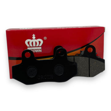PASTILLAS DE FRENO DEL "CROWN" "SEMI-METALIZADAS" AKT-125S/SL/NKD/AKT-110S/NV/X/JETIX-125