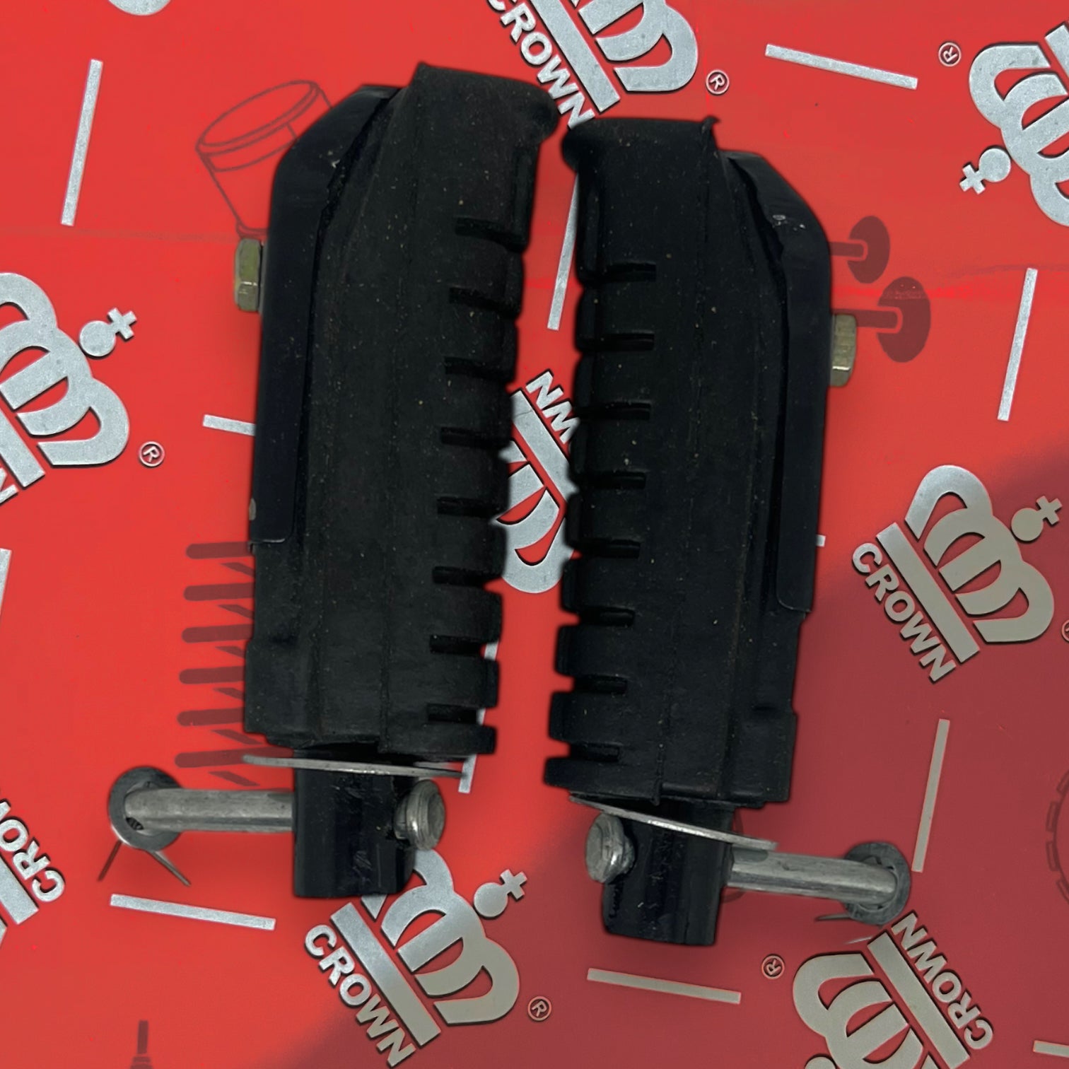 REPOSAPIE DEL/TRAS CBF-150 "CROWN"