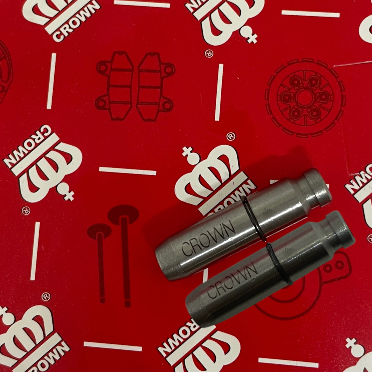 GUIA VALVULA X 2 PCS "CROWN" CBF-150/XR-150/MRX-125/150/RTX-150/THRILLER-150/190/CBF-125