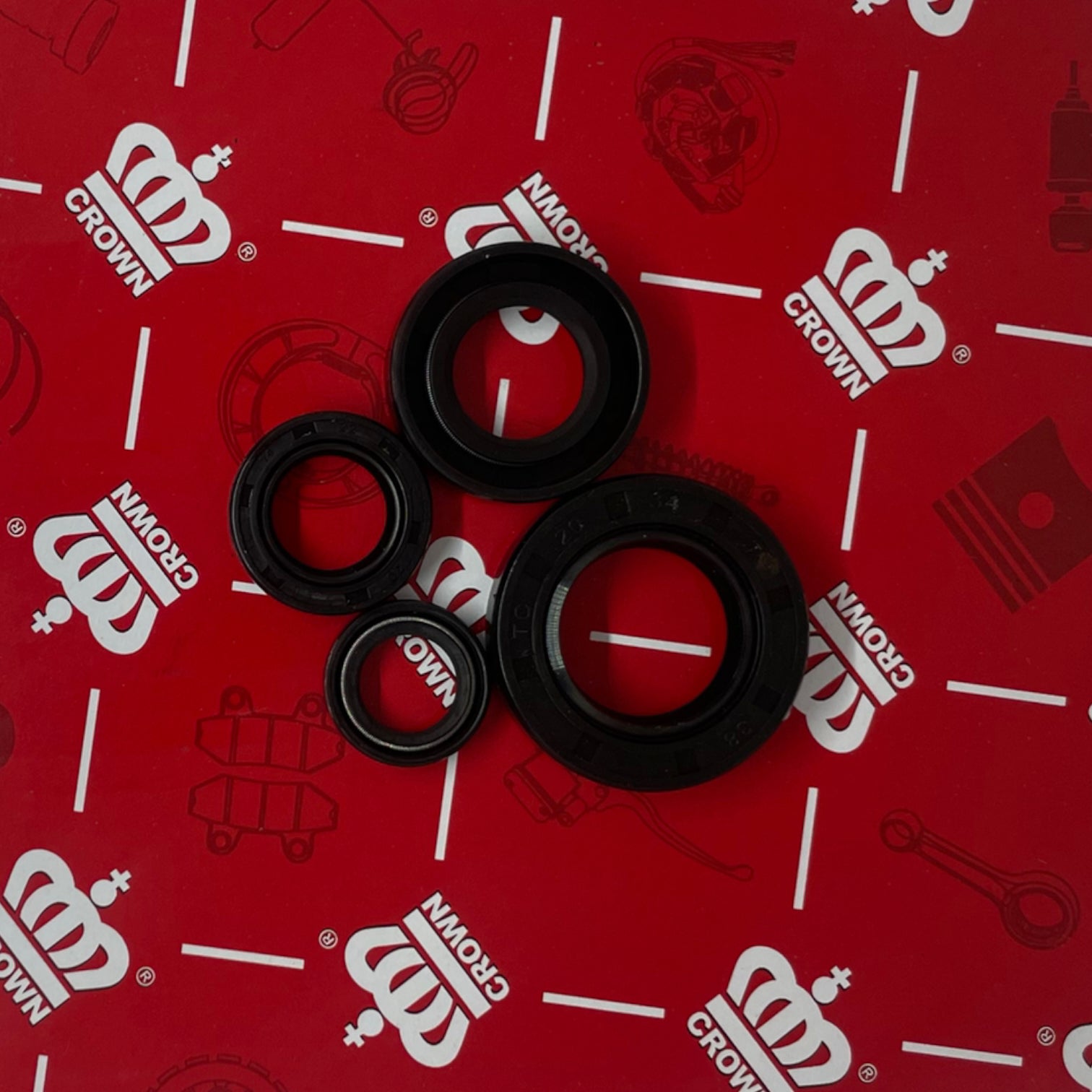 KIT RETENES X4 PCS "CROWN" CBF-150/CBF-125/INVICTA/THRILLER-150/MRX-150/MRX125