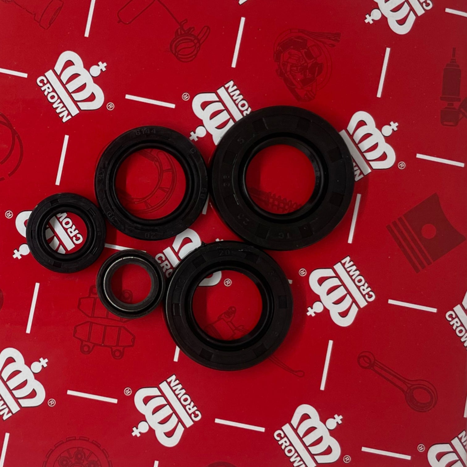 KIT RETENES X5 PCS "CROWN" LIBERO-125
